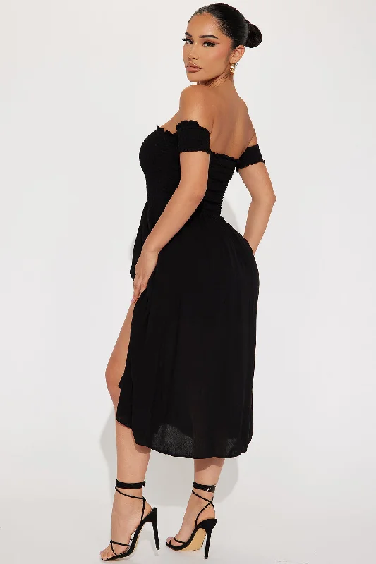 Travel Lust Midi Dress - Black